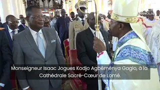 Le Chef de l’État assiste à la prise de possession canonique du nouvel Archevêque de Lomé