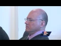 Man convicted of killing woman kids asks for prison release