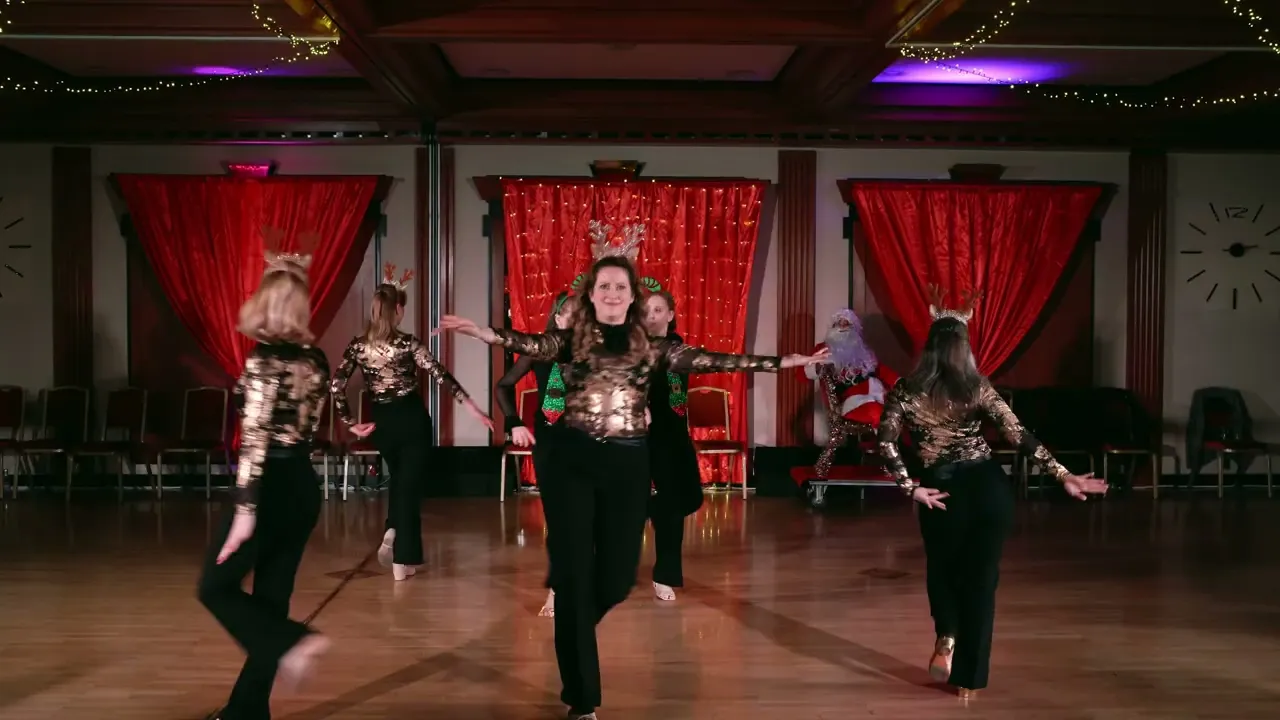 West Coast Swing Karácsonyi Gála 2025 - meglepi Mikulás, Rénszarvasok és Manók