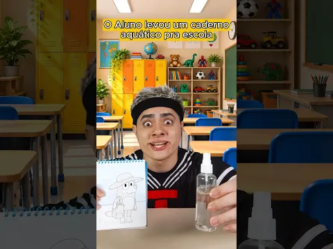 O aluno levou um caderno aquático pra escola 😱