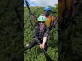 Download Lagu Скочих от скала с непознат във Виетнам!