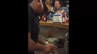 Captain benny s shucker simon