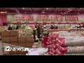 Shoppers check out new Vallarta Supermarket in Glendale