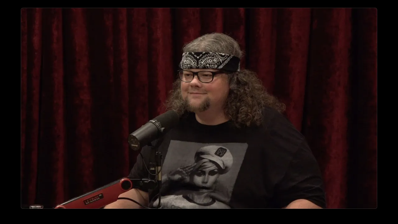 Joe Rogan Experience #2566 - Cody Tucker