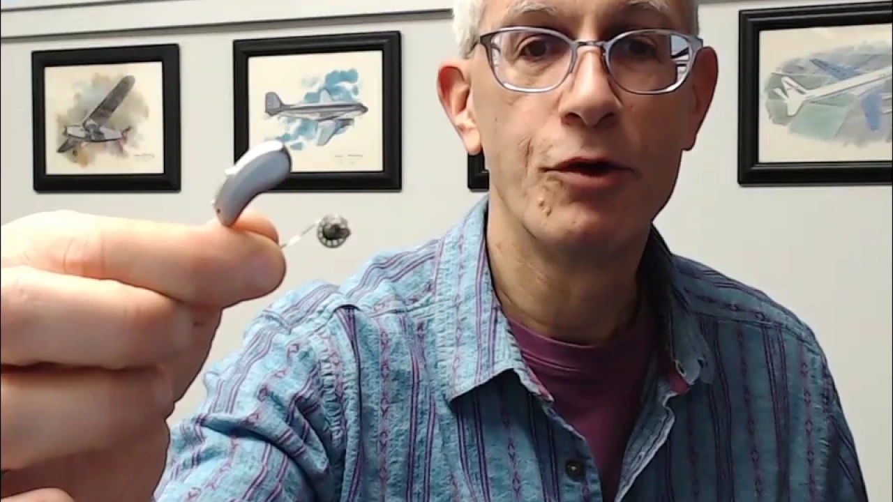 Phonak Marvel Hearing Aid VS Nuheara IQBuds Boost at a Loud Convention Center