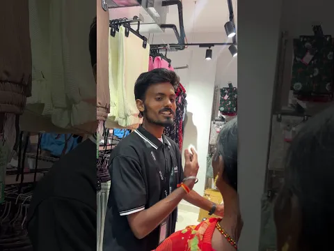 Women 🤣🤣 #shopping #mall #women #funny #comedy #youtubeshorts #viral