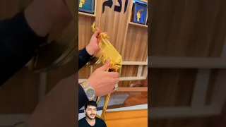 شاب عراقي يشتري سلاح ذهب مستحيل كولشي ذهب بي Shorts Short 