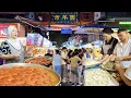 Lagu Street Food in China's Muslim Quarter: A Xi'an Halal Food Tour