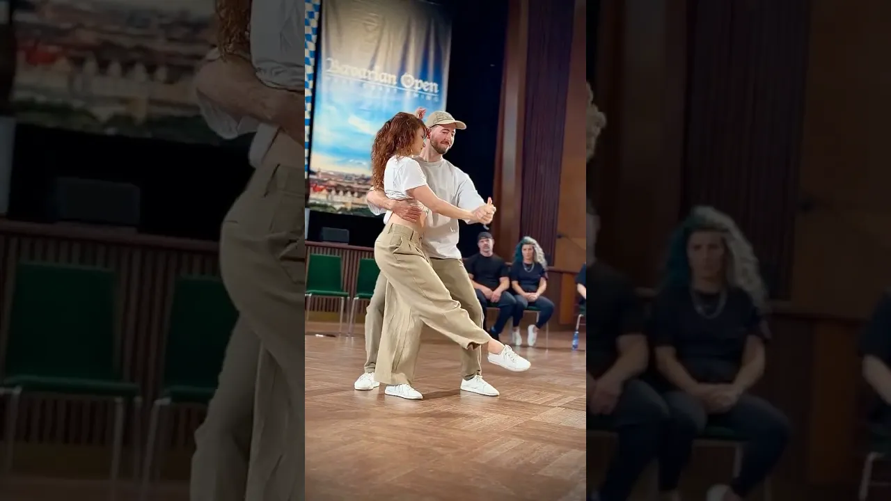 Delicate connection 🤌 #westcoastswing #improv