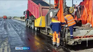 На Ленинградском мосту началась укладка асфальта