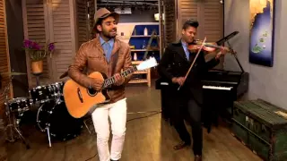 acoustic element performs 