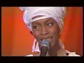 Erykah Badu - Bag Lady & Penitentiary Philosophy (Live) w/ band 2001