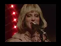 St. Vincent - Down (From The Tonight Show Starring Jimmy Fallon)