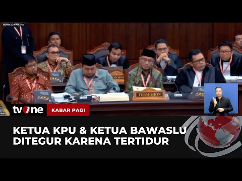 Hakim MK Tegur Peserta Sidang yang Tertidur