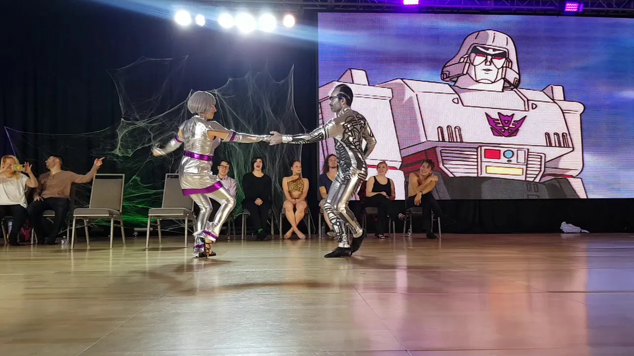 HST 2019 Famous Scary Strictly Lara Deni & Steve Wilder