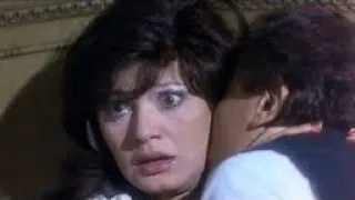 الفنانين اندمجوا والفيلم اتمنع أجرأ مشهد مديحة كامل 