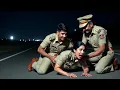 Lagu Sunsaan Road Par Inspector Ne Police Lady Ki Kaise Madad Ki | Emotional Hindi Kahani