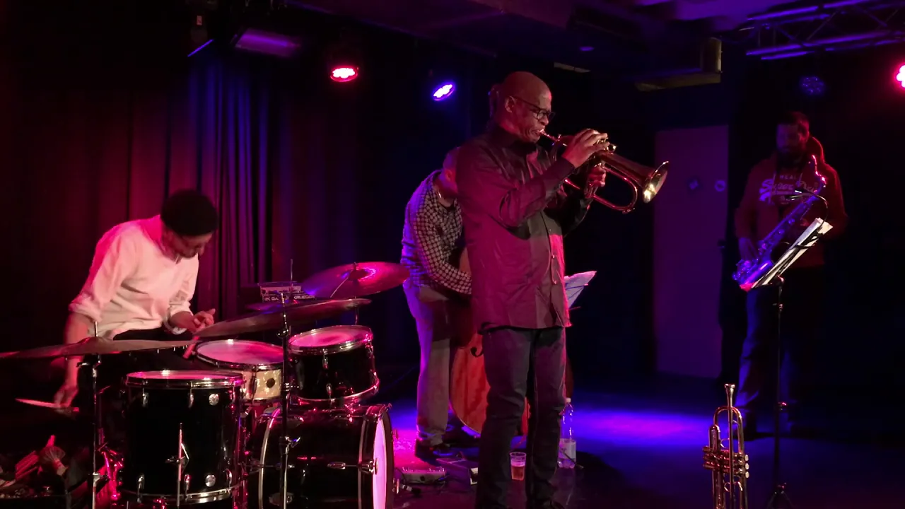 Dominic Eglis Plurism feat. Feya Faku