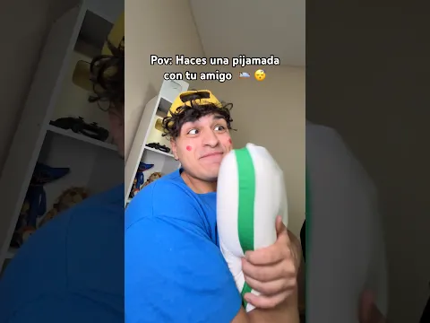 Pov: Haces pijamada con tu amigo #humor #amigos #mama #argentina #comedy #brother