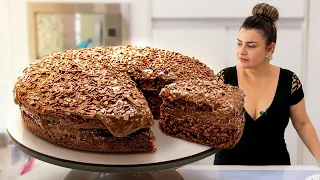 BOLO GELADO DE CHOCOLATE FÁCIL E MOLHADINHO QUE RENDE MUITO