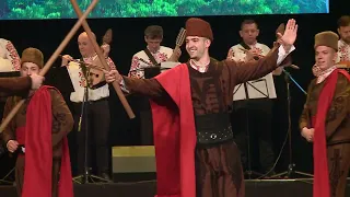Родопски пролетни игри Ансамбъл Мездра Да останем богати  Родопски пролетни игри Ансамбъл Мездра Да останем богати