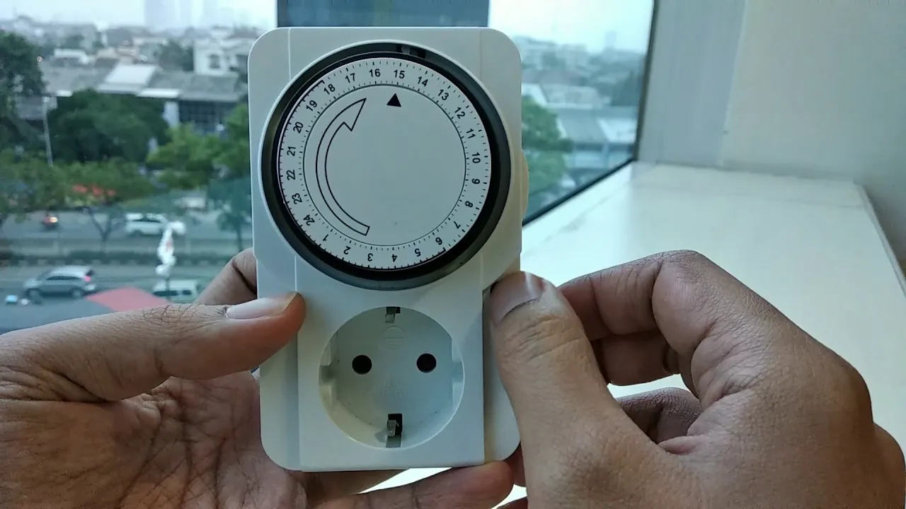 Menyalakan dan mematikan lampu dengan timer secara otomatis maupun manual