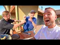 Download Lagu HIJ IS NIET TE STOPPEN! DE HELE DAG ETTEREN! 🤣