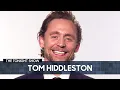Video di Tom Hiddleston Teases Fans' Burning TVA Questions in Loki (Extended Interview) | The Tonight Show