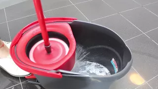 How to use Vileda Easy Wring Clean Spin Mop