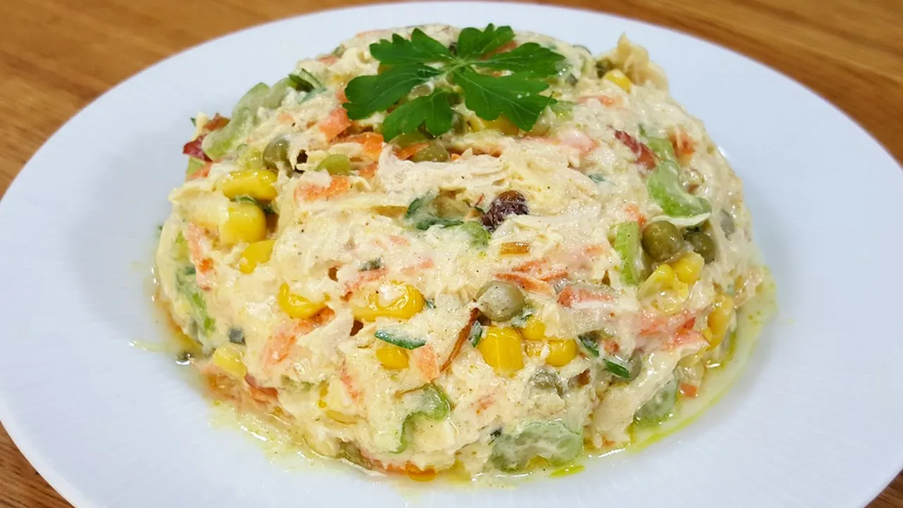 Polenta cremosa com refogado de legumes e salada caprese | Rita Lobo | Cozinha Prática