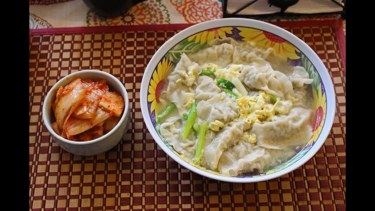 Greg and Yon make Korean Dumpling Soup (Mandu Guk)