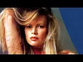 25 Sexy Photos Of Kim Basinger