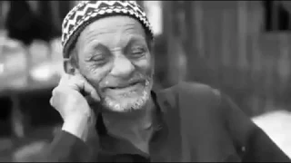 الدنيا ريشه فى هوا دندنها