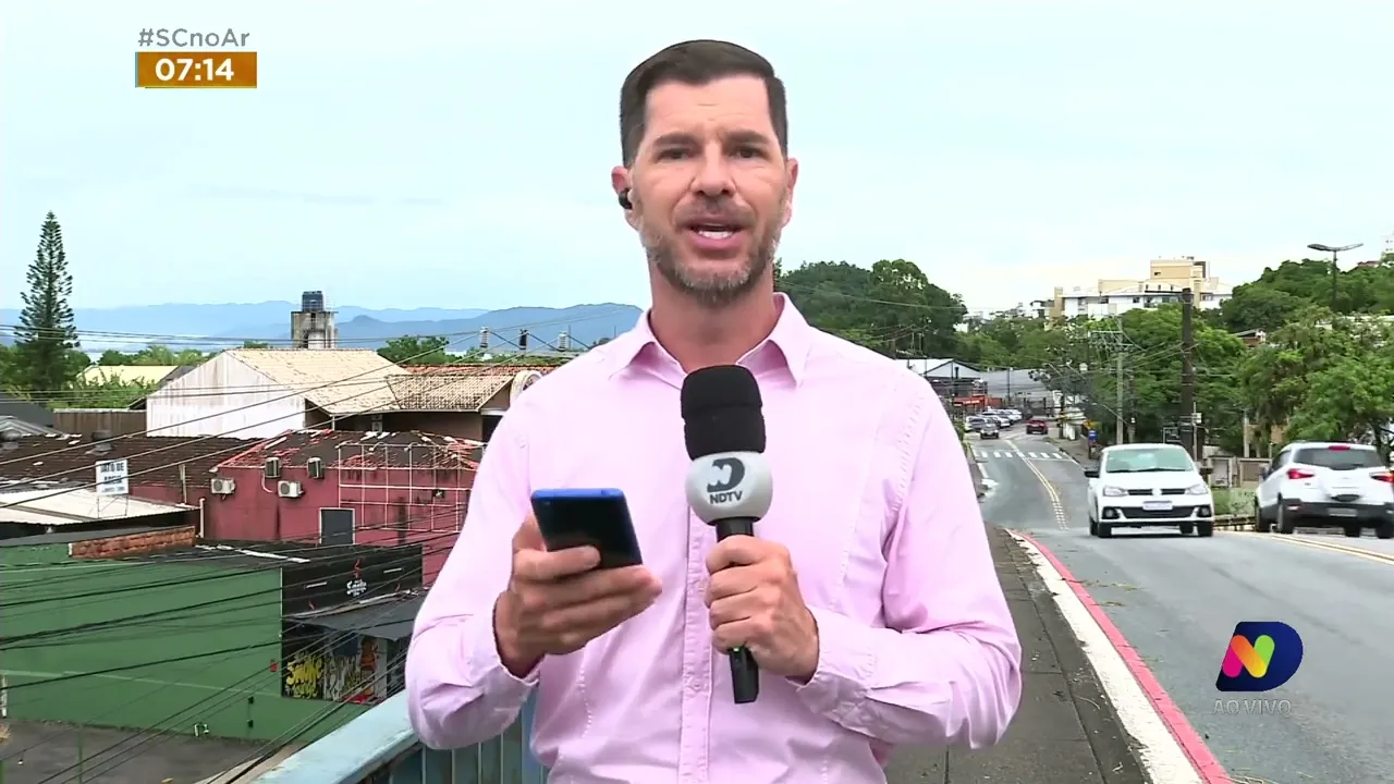 Trânsito em São José sofre alterações em decorrência da chuva intensa na noite da última 5ª feira