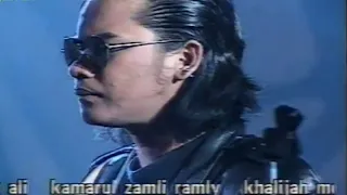 Download WINGS - GEMURUH LIVE KONSER 1992 (LAGU JADUL MALAYSIA) MP3