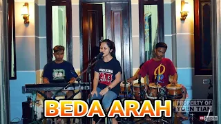 Download BEDA ARAH DANGDUT NGALEM COVER ENI MONROE MP3