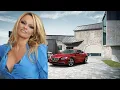 Pamela Anderson s Lifestyle 2021 Biography Net Worth