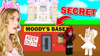 Download I CAUGHT Moody Building A *SECRET* BASE Under My House In Adopt Me! (Roblox) MP3
