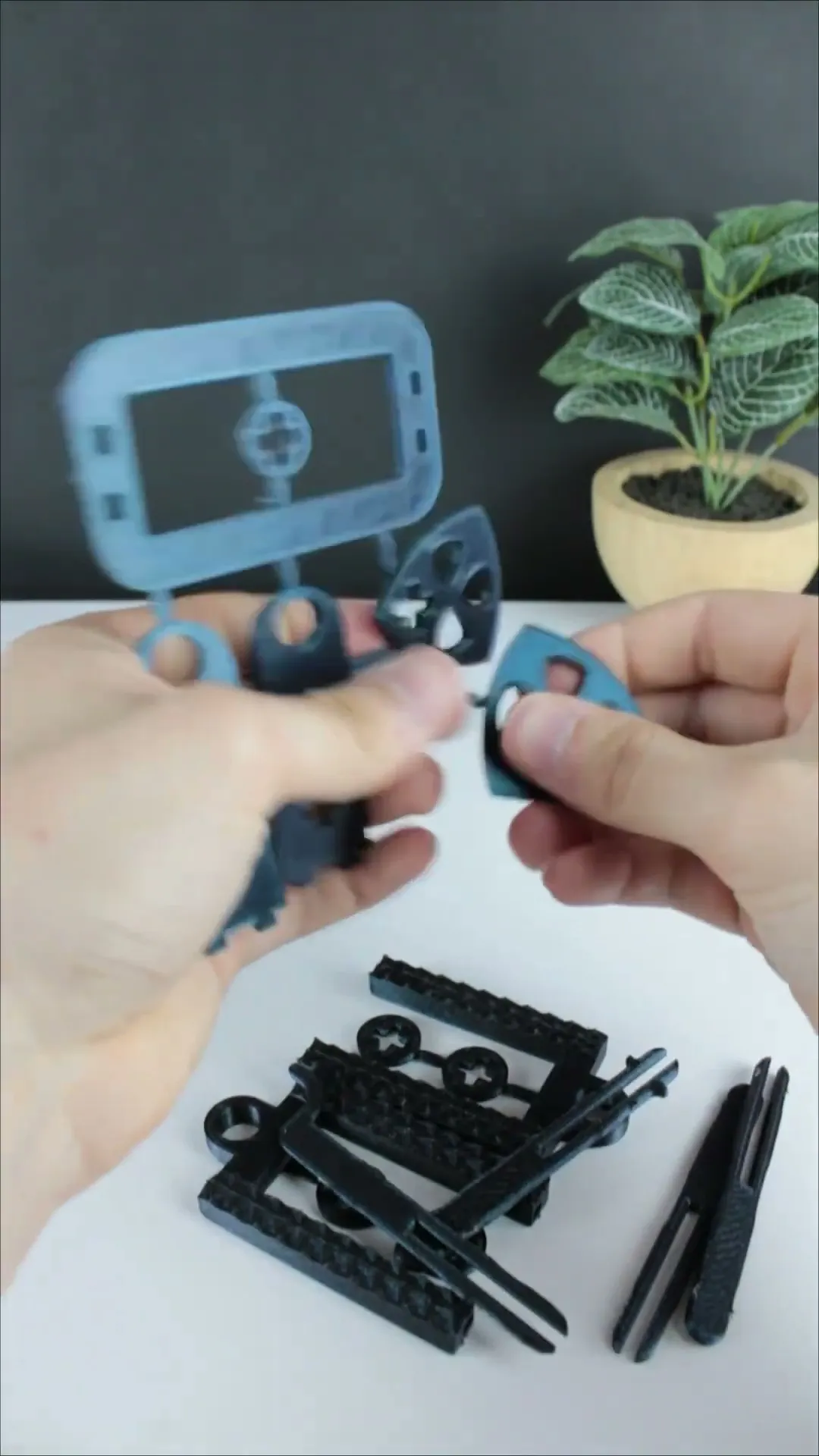 Reuleaux Triangle Mechanism Kit Card