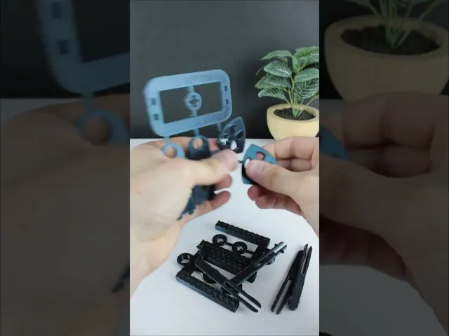 Reuleaux Triangle Mechanism Kit Card video thumbnail