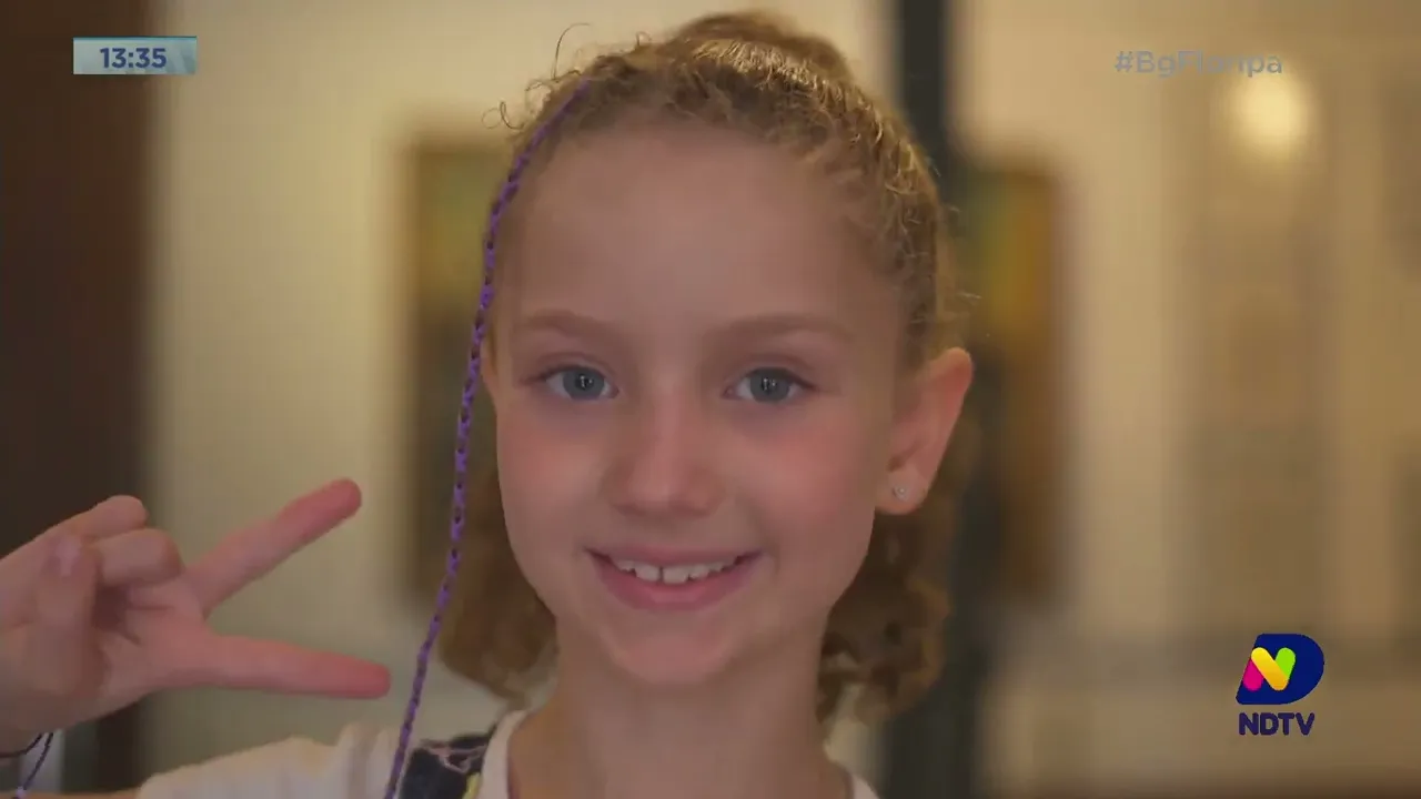 Floripa 350 e NDTV em um roteiro para crianças ao redor da praça 15 de Novembro, em Florianópolis