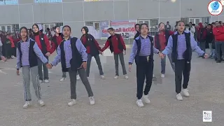 استعراض الصداقة   في الإذاعة المدرسية دندنها