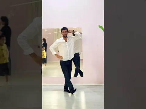 ¿El profesor está bailando?? Nosotros: 😱😍