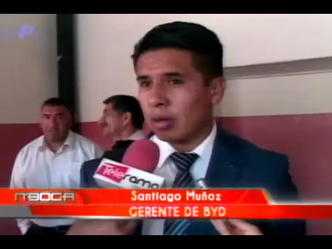 Municipalidad de Cuenca recibe vehículo eléctrico de prueba