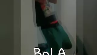 اغنية وقفت ناصية زمان    احمد مكي دندنها