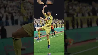 كريستيانو رونالدو ياخذ جائزة رجل المباراة بعد مباراة النصر و الاخدود دندنها