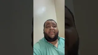 الجالس فوق الشاروبيم 