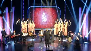 بتبصلى كده ليه دندنها