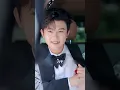 師傅哭窮，騙神醫小伙子去當豪門贅耶！小夥為了讓師妹過好日子，向新娘要下車禮，豪門親戚瘋狂嘲諷，誰料不久後小伙的神醫身份竟…