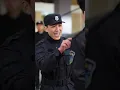 保安小夥徒手撕開美女黑絲，靠一根針治好她的腿疾！卻不曾想美女竟是自己上司，美女不惜代價留下他只為每晚體驗他的十指，用全部資產助他登上人生巔峰！